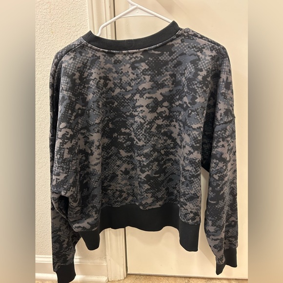 🍁NWT Under Armour Rival Fleece Camo Crew - Picture 9 of 11